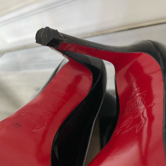Authentic Christian Louboutin simple black patent pumps 100 (US Size 6) - Picture 11 of 13